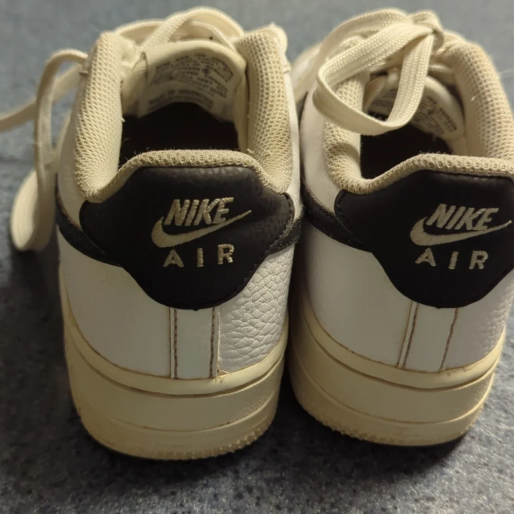 Nike Kids Air Force 1 Youth Sneakers Size 4Y